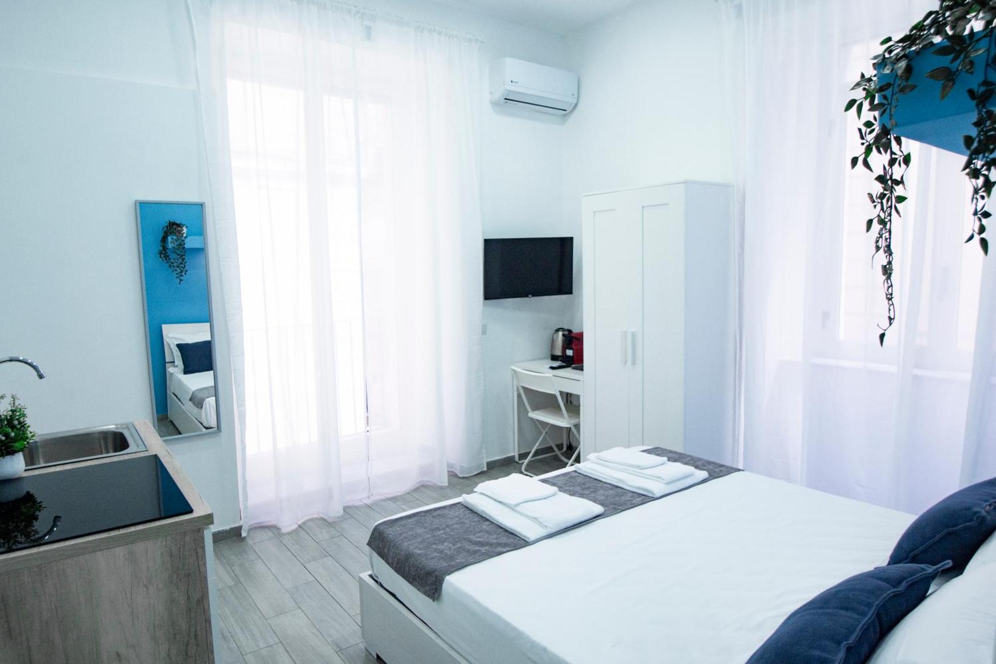 Il Vicoletto A Toledo Hotel Naples Exterior photo